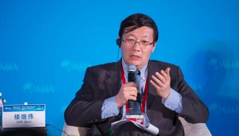 楼继伟：将“义无反顾”推进中国房地产税和所得税制改革